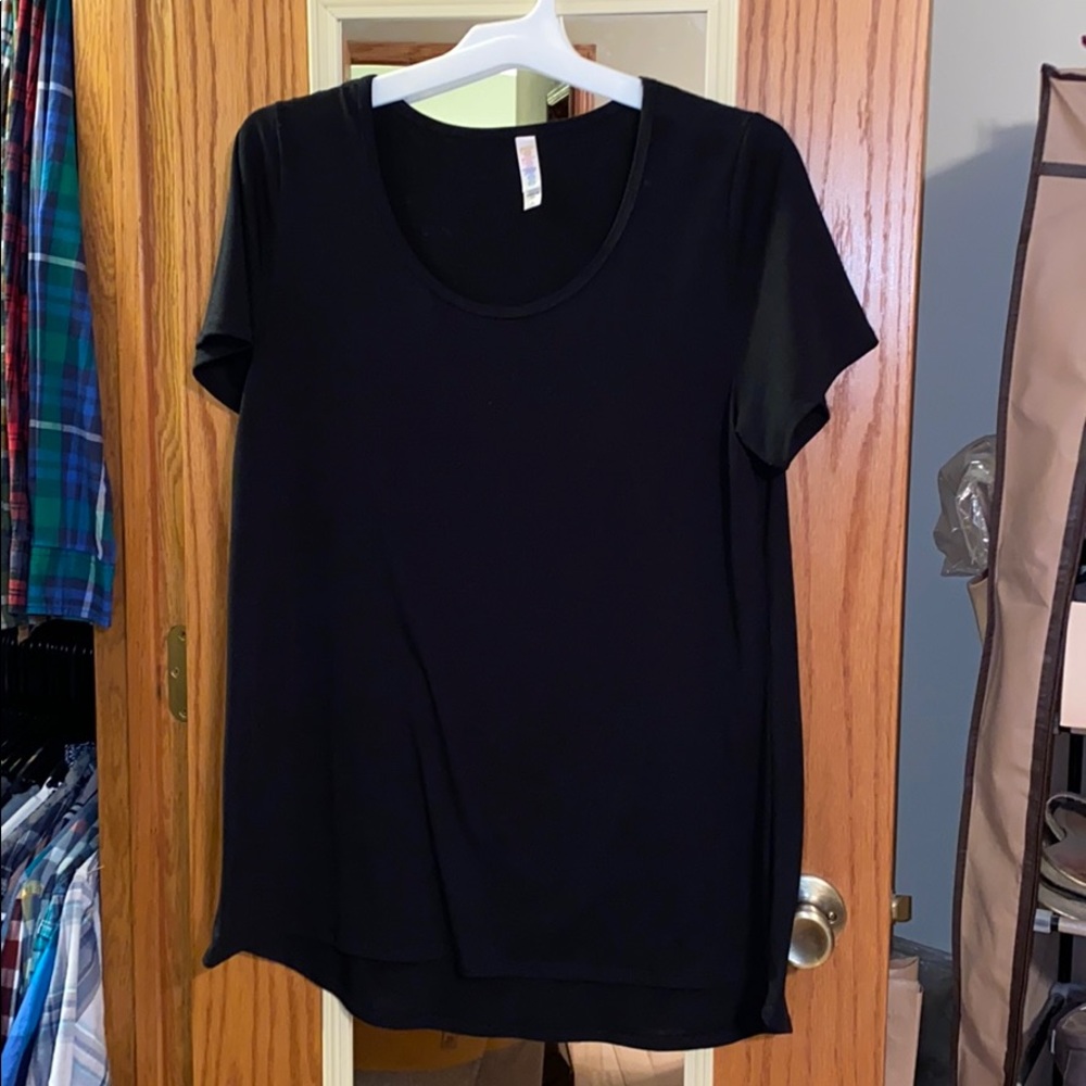 Lularoe Classic Tee Black - L